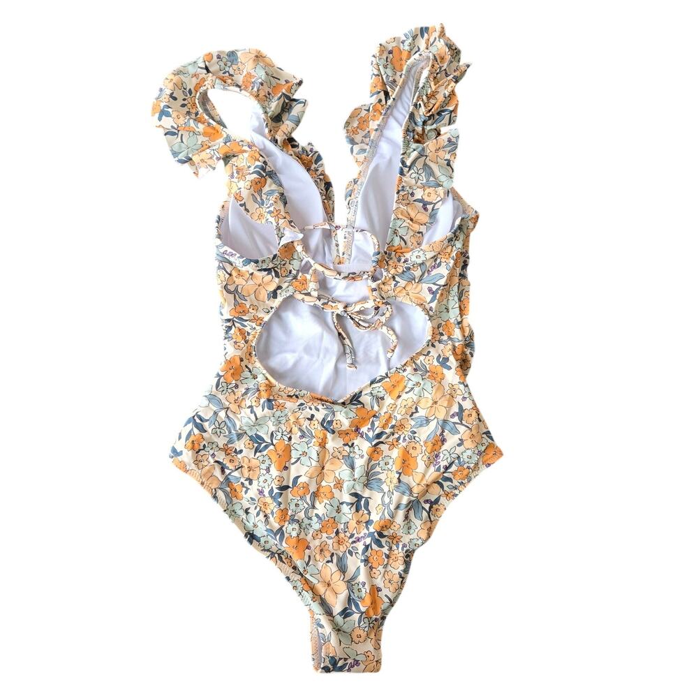 Cupshe Ditsy Floral Flutter Sleeve One-Piece Swimsuit Size M NWT - Picture 3 of 8